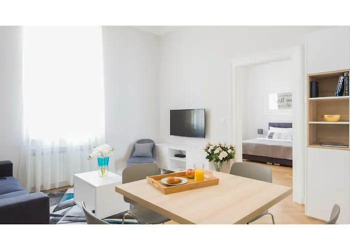 White Rose Apartment